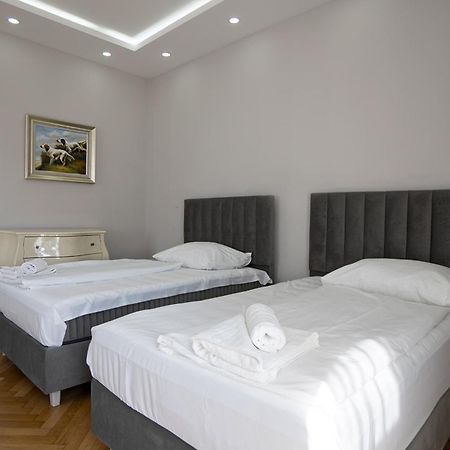 Charming 2-Room Apartment With Balcony, 15 Min To Center Wien Ngoại thất bức ảnh