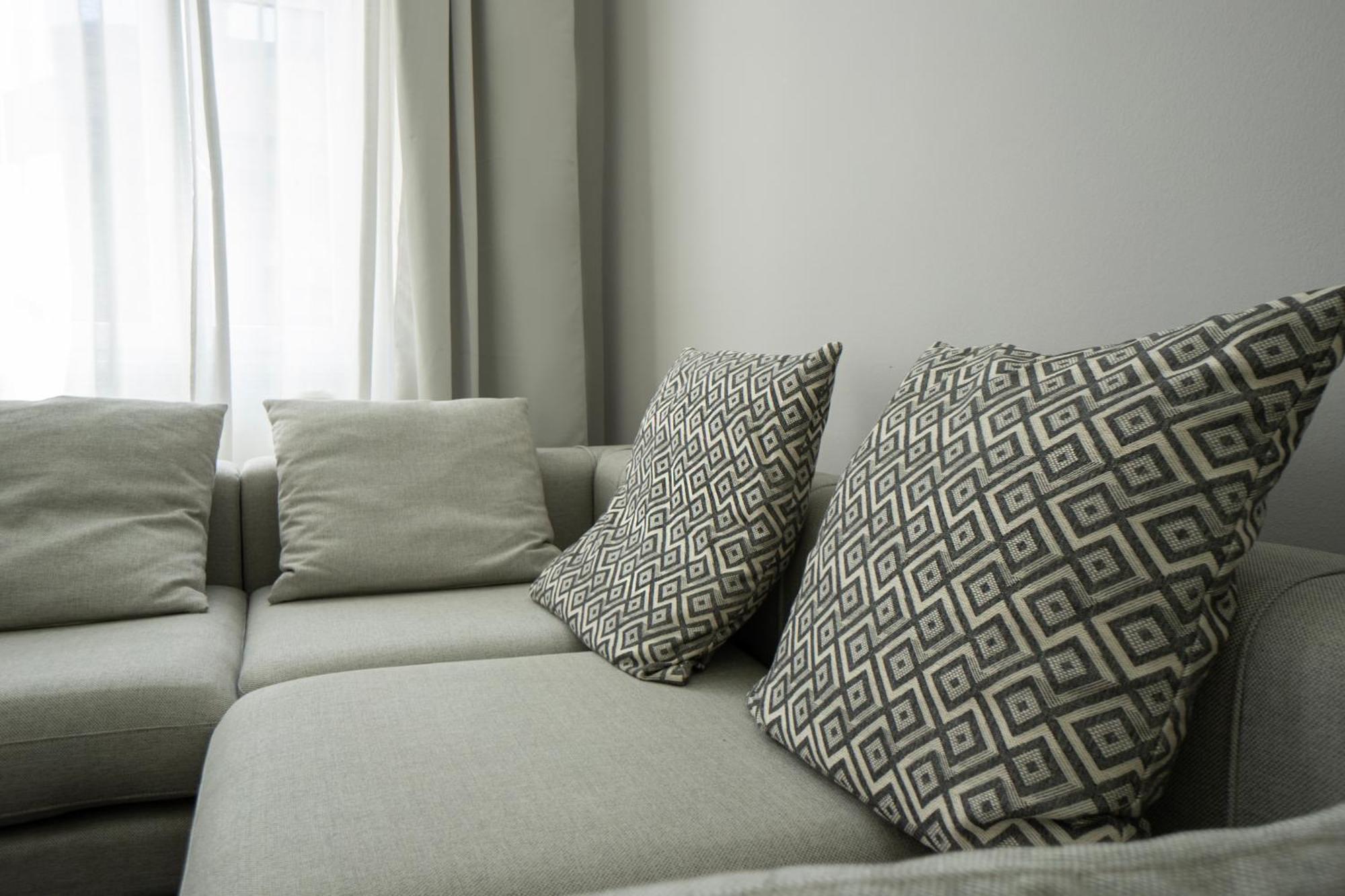 Charming 2-Room Apartment With Balcony, 15 Min To Center Wien Ngoại thất bức ảnh