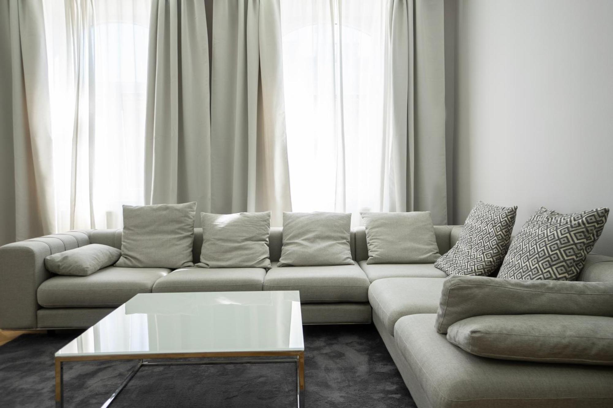 Charming 2-Room Apartment With Balcony, 15 Min To Center Wien Ngoại thất bức ảnh