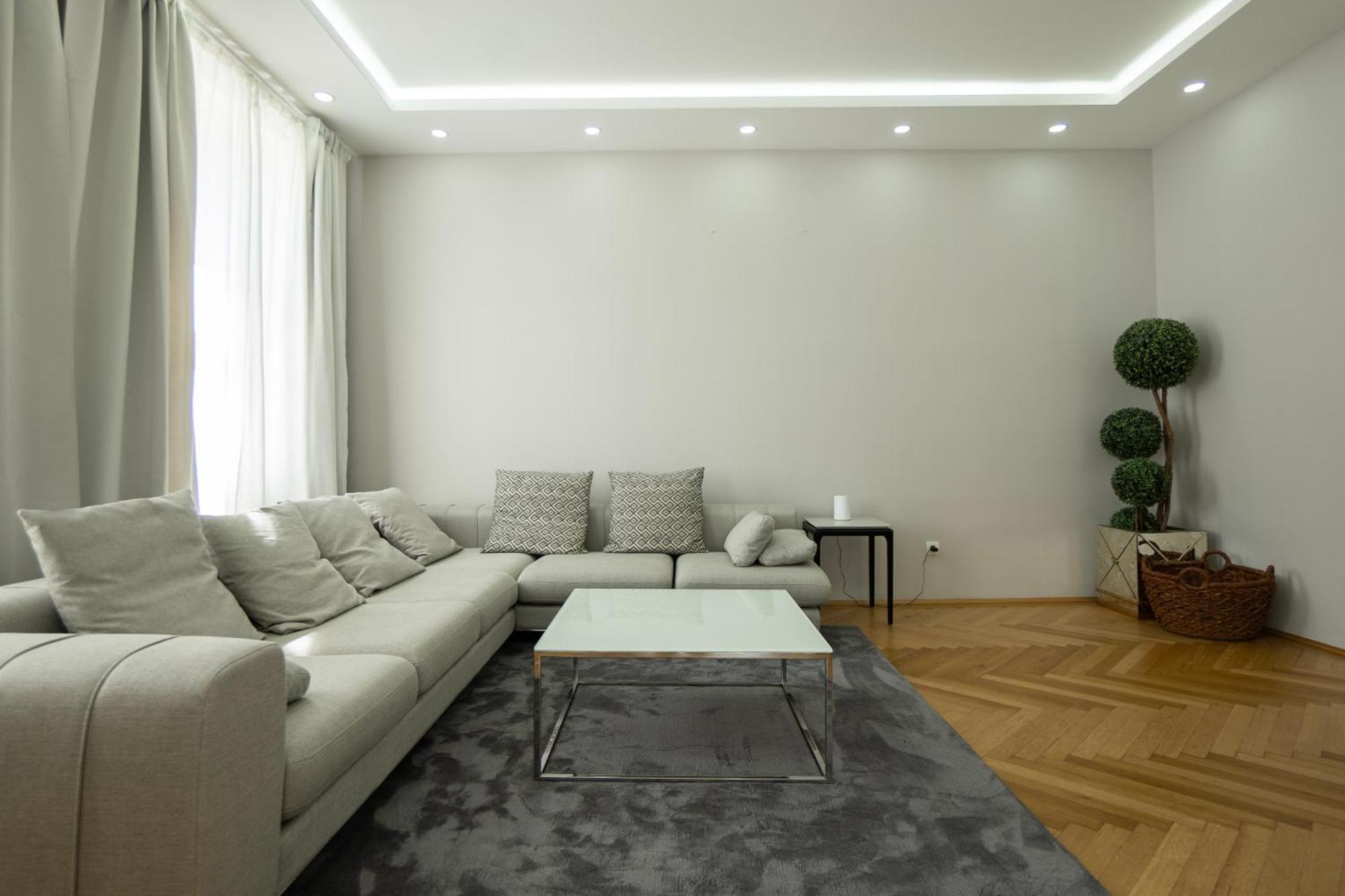 Charming 2-Room Apartment With Balcony, 15 Min To Center Wien Ngoại thất bức ảnh