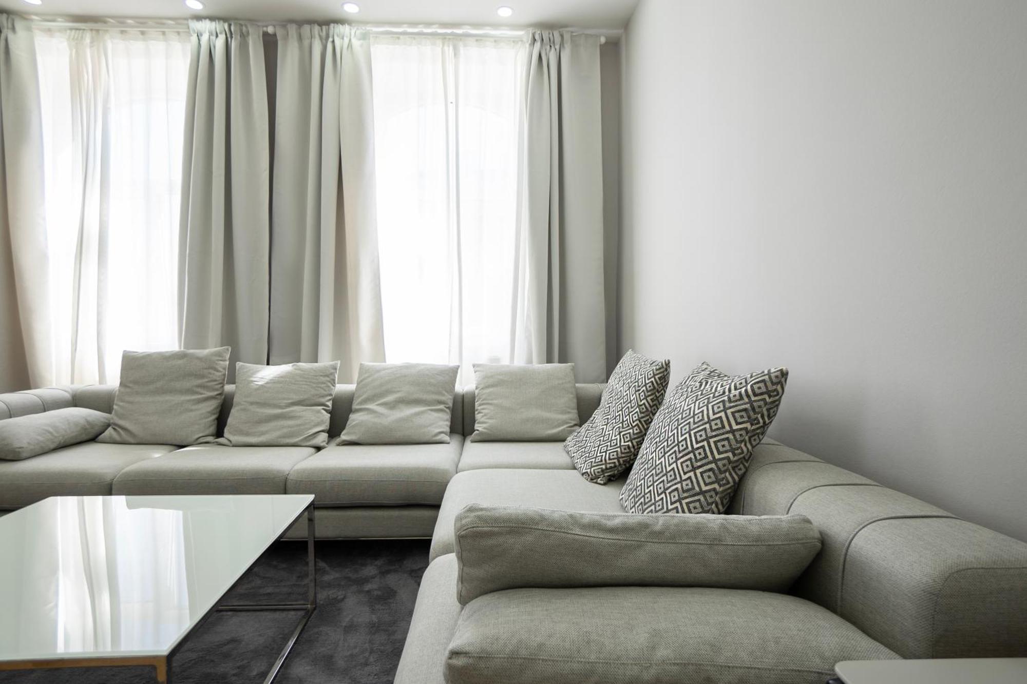 Charming 2-Room Apartment With Balcony, 15 Min To Center Wien Ngoại thất bức ảnh